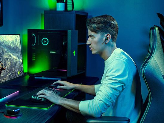 Fotografija izdelka Slušalke Razer Hammerhead Pro HyperSpeed True Wireless, ANC