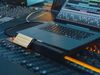 Fotografija izdelka Zunanji SSD 2TB Type-C USB 3.2 Gen2 NVMe, IP65, Samsung T7 Shield, črn, MU-PE2T0S