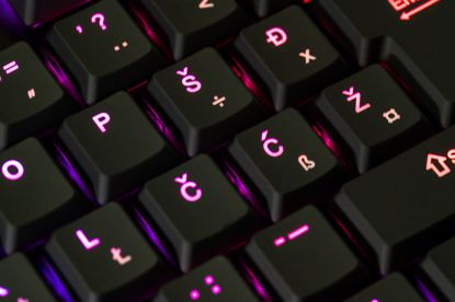 Fotografija izdelka REDRAGON HORUS K619-RGB žična mehanska tipkovnica, rdeča stikala SLO/HR LAYOUT